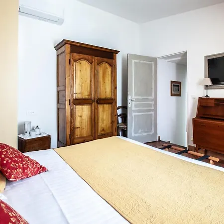 Le Clos Du Buis 3*