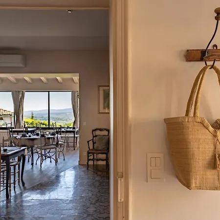 Le Clos Du Buis