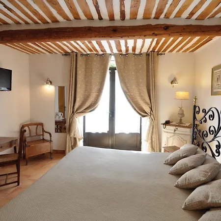 Le Clos Du Buis 3*