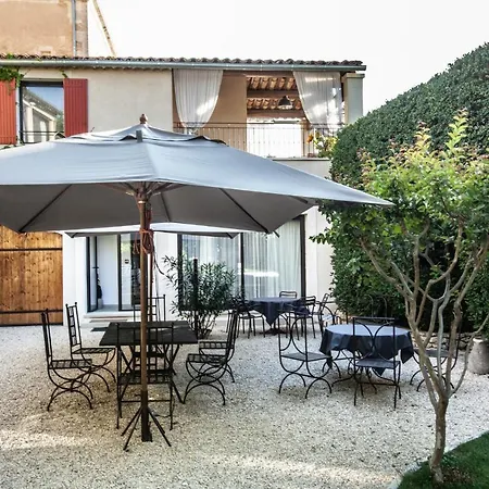 Le Clos Du Buis 3*