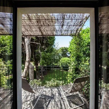 Hotel Le Clos Du Buis 3*