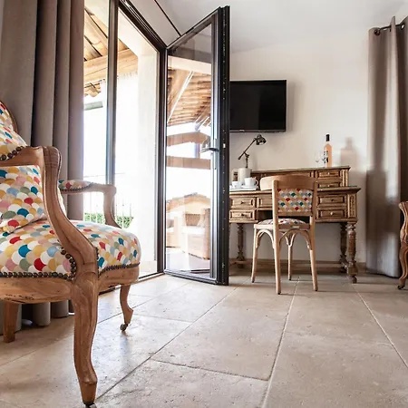 Le Clos Du Buis